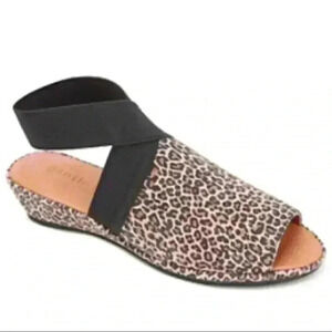 Gentle Souls by Kenneth Cole Women's Lily Ankle-Strap Elastic Sandals Size 9 NIB